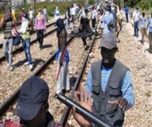 Spacciatori africani investiti dai treni: ritardi  🤬