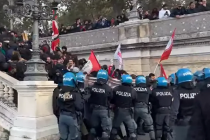 Violenze Bologna, Salvini contro i centri sociali: “Covo di delinquenti, vanno chiusi”