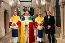 Notre-Dame, critiche ai paramenti sacri dei sacerdoti: “Sembra il gay pride”