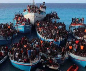 LAMPEDUSA INVASA: 10 BARCONI IN 10 ORE, DOV’È IL BLOCCO NAVALE?