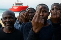 ONG scaricano altri 126 clandestini presi a Malta: dov’è il blocco navale?