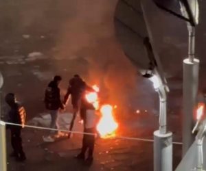 Rivolta islamica da Milano a Torino, giovani immigrati bruciano tutto – VIDEO