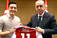 Il ‘tedesco’ Ozil eletto nel partito turco di Erdogan