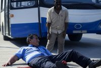 Immigrato blocca bus e circolazione stradale: obbligo di firma