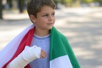 Ragazzino massacrato da immigrati: hanno scelto un italiano a caso!