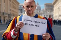 Trump contro l’influencer Bergoglio: Papa non ha muro intorno Vaticano?