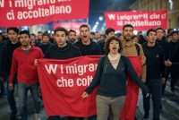 Accoltellato da immigrato durante manifestazione PD pro-immigrati 🤡