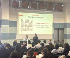 Imam a scuola per insegnare islam agli studenti italiani