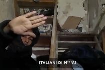 Africani occupano la caserma al grido “Italiani di m….” – VIDEO