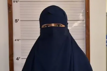 Terrorista islamica esige foto segnaletica in burqa – FOTO