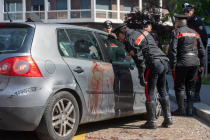 Milano, ora accoltellano anche i cani in strada