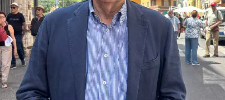 Manifestazione pro-Pal era per la cittadinanza ai maranza: Bersani col cappellino ‘SI’