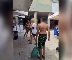 Il trapper dei maranza vuole entrare gratis e semina il panico in piscina: «Tu non sai chi sono io» – VIDEO