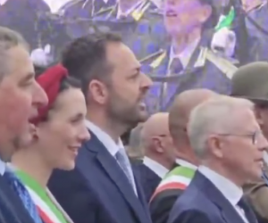 Merano, sindaco tedesco irride Inno di Mameli – VIDEO