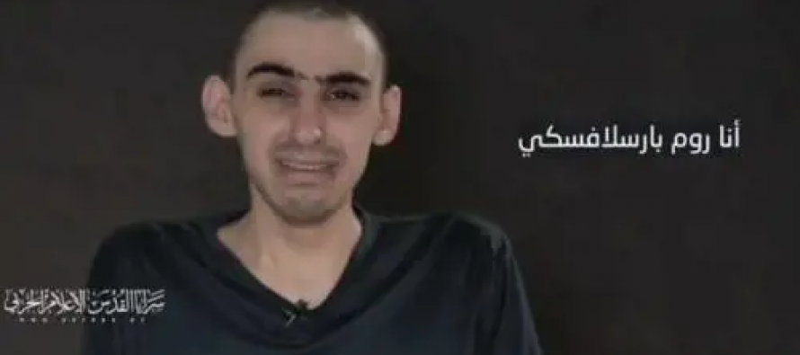 Chi manifesta per Gaza guardi l’ostaggio di Hamas, la mamma: “Hanno distrutto mio figlio”