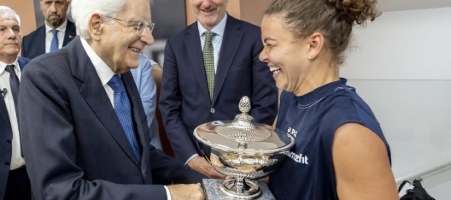 Mattarella diserta la finale Wimbledon perché Sinner non ha il nonno ghanese?