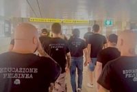 Articolo 52, ronde cacciano spacciatori da stazione: Pd protesta