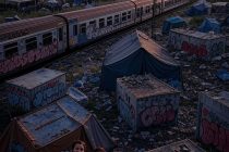 Roma, stazione di Salone chiude per non disturbare il campo nomadi