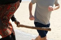 Jesolo assediata dai maranza: girano armati di mazza in spiaggia