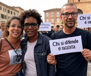 Antirazzsti manifestano contro il padre del ragazzino accoltellato da immigrati
