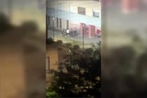 Circondato e massacrato dagli spacciatori africani: una lunga scia di sangue – VIDEO