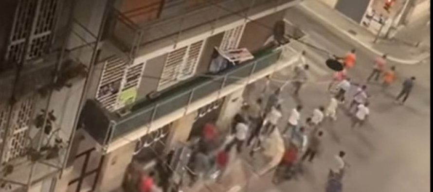 Guerriglia a Bari: 50 spacciatori stranieri assaltano quartiere invocando Allah – VIDEO