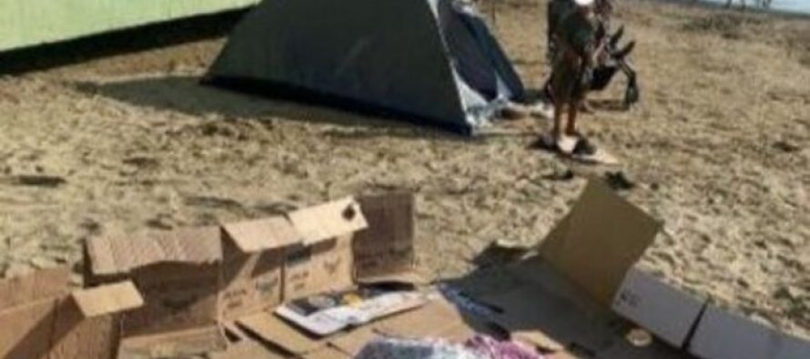 Cesenatico, zingari erigono campo nomadi in spiaggia: “Ora è nostra”