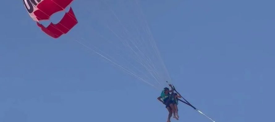 Turista violentata in volo dal paracadutista tunisino