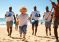Bambino molestato sulla spiaggia dal solito immigrato