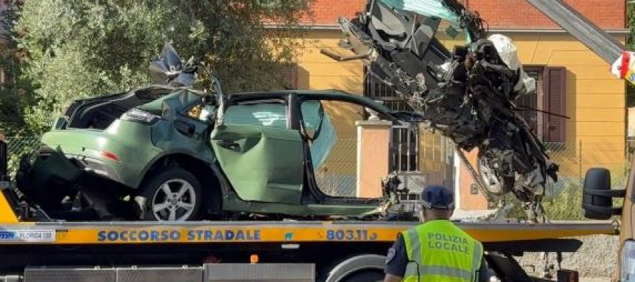 Bologna, un altro maranza muore schiantandosi contro un palo su auto rubata in fuga