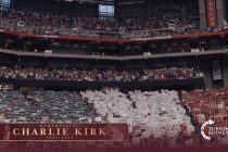 I patrioti di tutto il mondo salutano il patriota Charlie Kirk