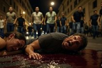 Difende fidanzata da branco immigrati: accoltellato alla schiena