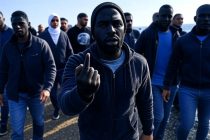 Un altro profugo africano violenta 10 donne in 10 settimane : è emergenza nazionale