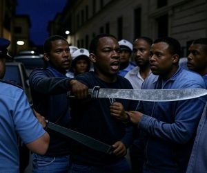 Armati di machete sfregiano ragazzo e assaltano auto polizia per liberare criminale