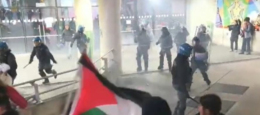 Teppisti di Hamas assaltano stazione Torino