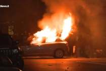 Pro-Pal, maranza bruciano le auto a Roma in nome di Hamas – VIDEO