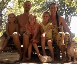 Oggi i giudici si prendono i figli di Nathan, domani verranno a prendersi i vostri