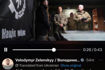 Zelensky nel bunker premia le sue SS – VIDEO