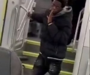 Clandestino africano liberato picchia ragazza: ‘Gli altri guardavano senza aiutarmi’