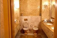 I soldi italiani finiscono nei bagni placcati d’oro della cricca Zelensky