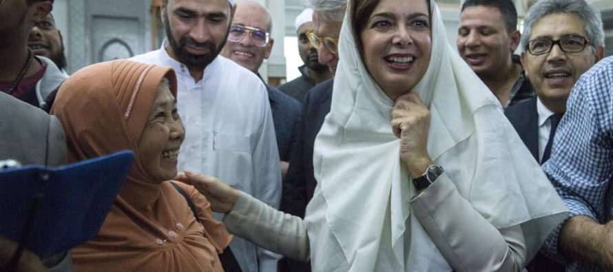 Boldrini esulta per il sindaco islamico di NY: PD vuole Italia islamica