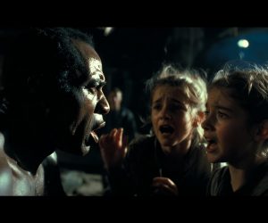 Stupratore col braccialetto elettronico in giro in cerca di prede