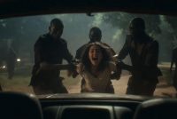 TRASCINATA FUORI DA AUTO E STUPRATA DA TRE AFRICANI DAVANTI AL FIDANZATO A ROMA