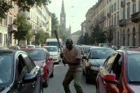 Clandestino attacca passanti e carabinieri a Genova: ‘deferito’