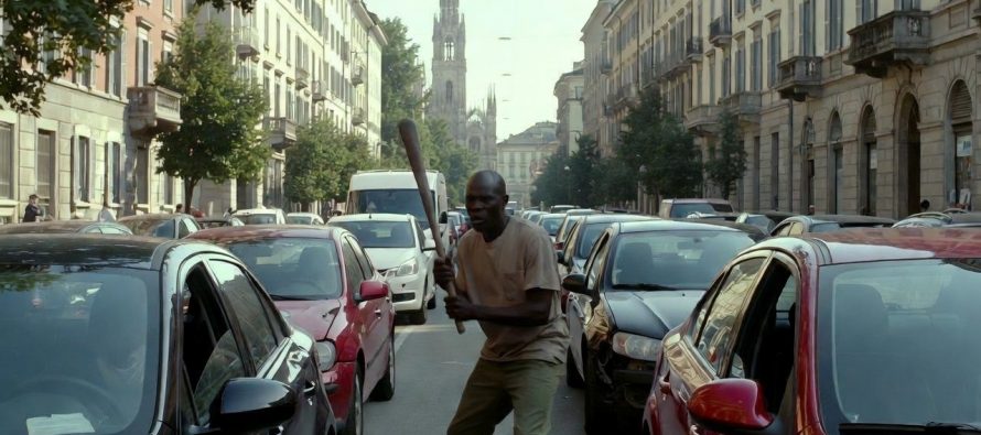 Clandestino attacca passanti e carabinieri a Genova: ‘deferito’