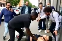 Migrante stupra uomo morente fuori da centro accoglienza