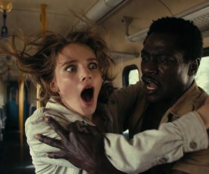 Vede coppia italiana al parco ed esige la donna: “Tanto adesso so dove abiti”