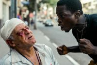 Anziano volontario massacrato dall’immigrato che stava sfamando per strada