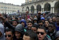 Maranza assaltano la stazione di Bergamo – VIDEO CHOC