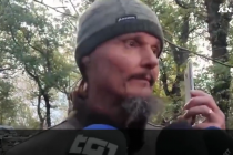 Toghe costringono famiglia del bosco a scappare dall’Italia – VIDEO